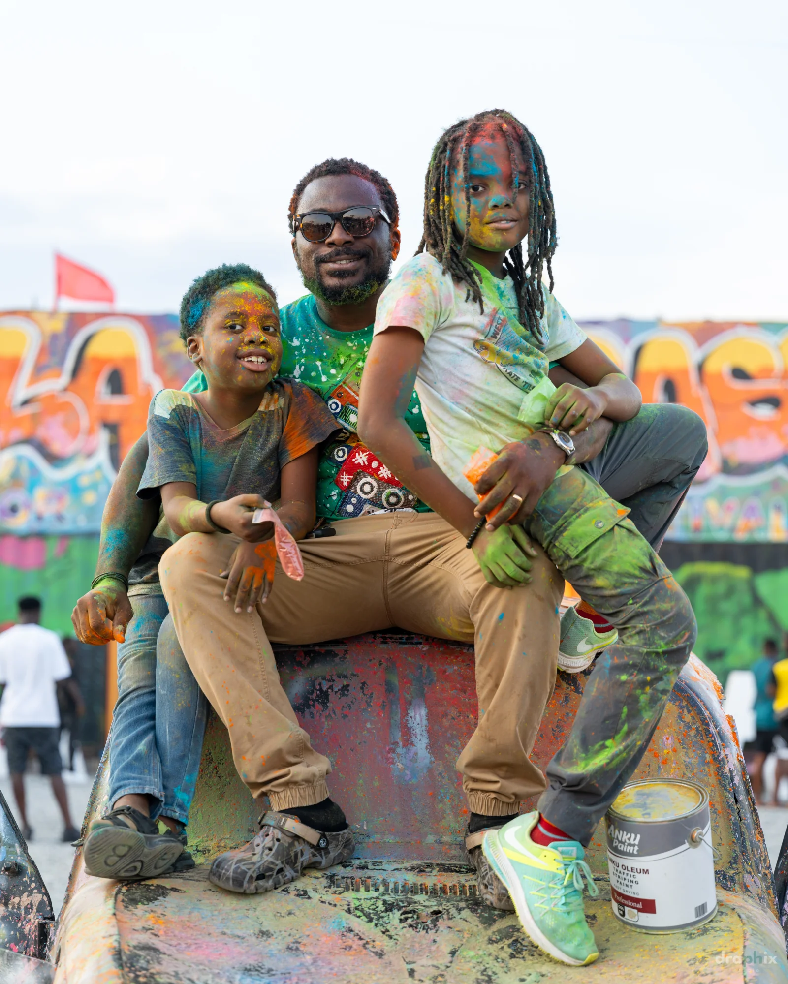 Family portrait with color powder